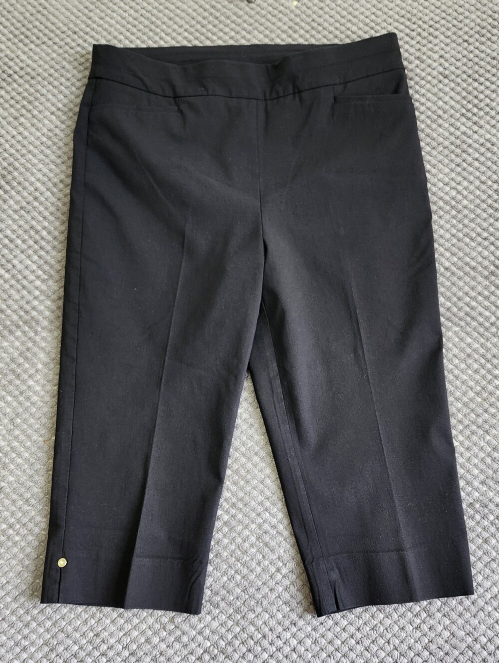 Chico's Black Cropped Capri Dress Pants Sz 1 (M)